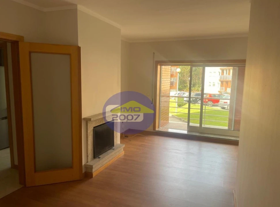 Apartamento T2 para Venda em Canelas Foto 6