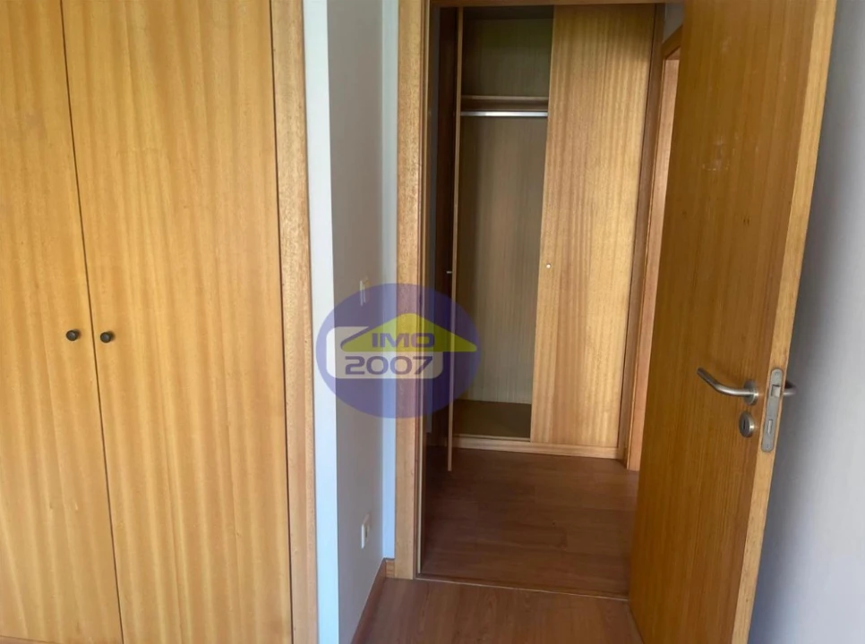 Apartamento T2 para Venda em Canelas Foto 14