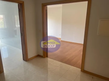 Apartamento T2 para Venda em Canelas
