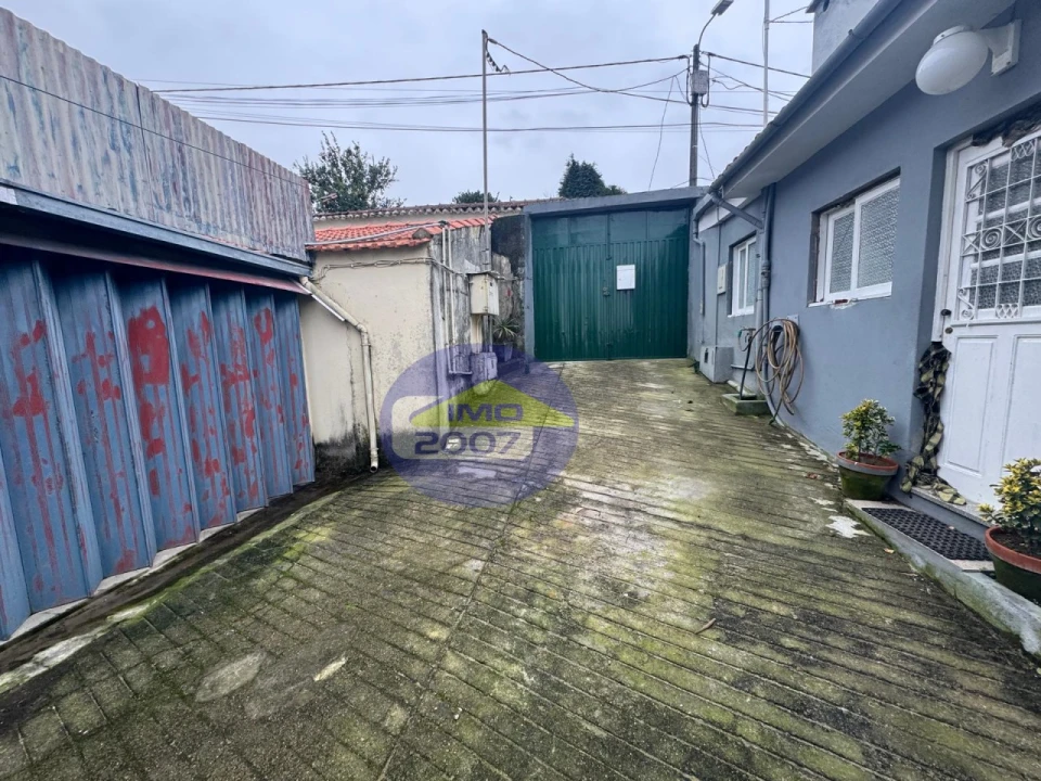 Moradia T3 para Venda em Serzedo e Perosinho Foto 2