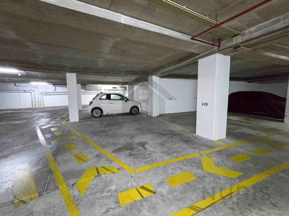 Apartamento T2 para Arrendamento em Portimão Foto 24