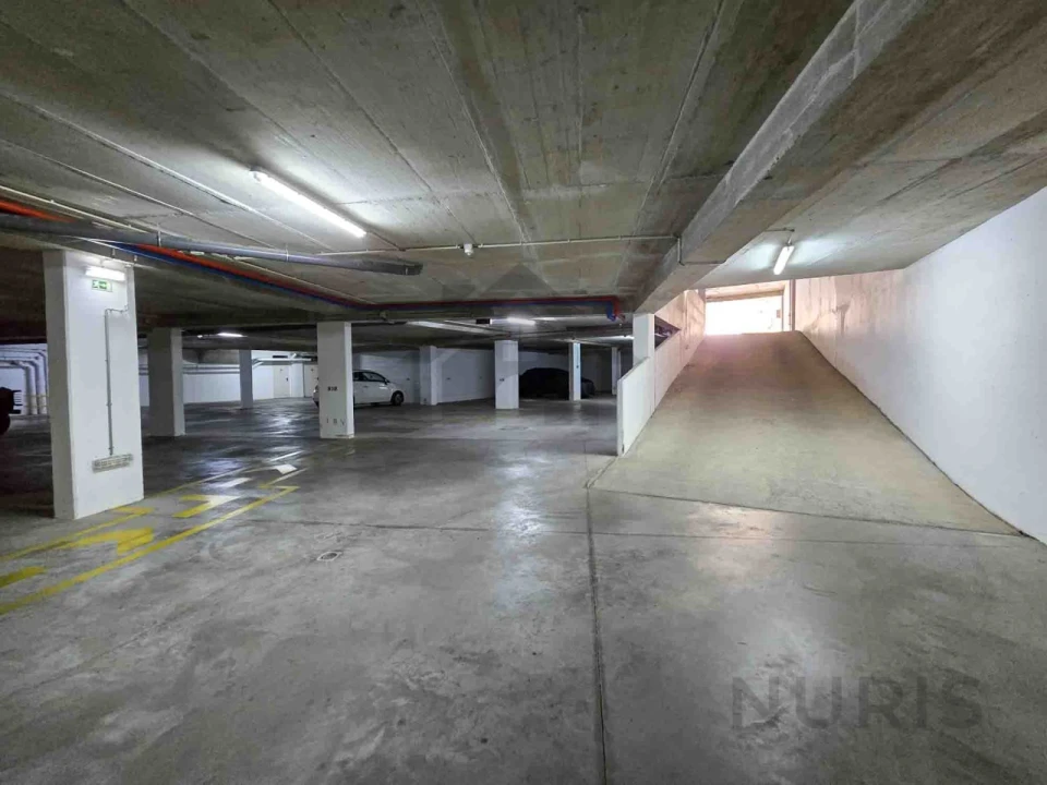 Apartamento T2 para Arrendamento em Portimão Foto 25