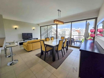 Apartamento T2 para Arrendamento em Portimão