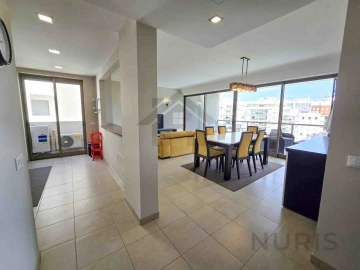 Apartamento T2 para Arrendamento em Portimão