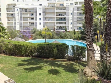 Apartamento T2 para Arrendamento em Portimão