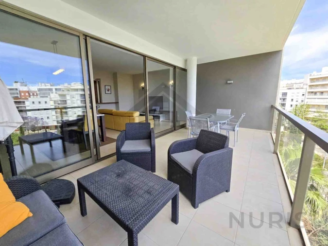 Apartamento T2 para Arrendamento em Portimão Foto 9