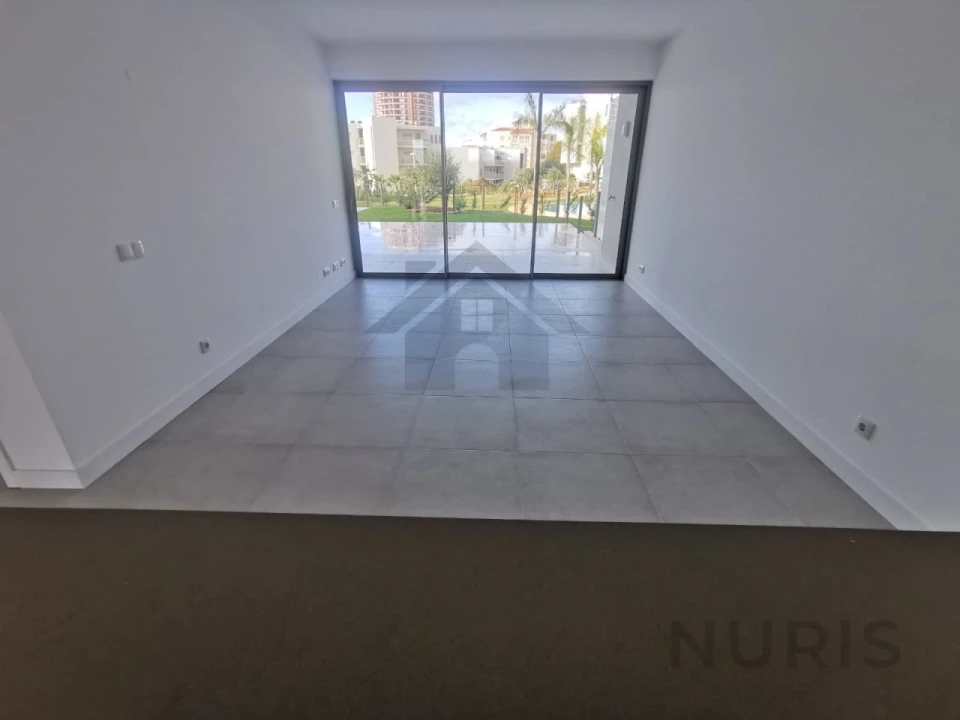 Apartamento T1 para Arrendamento em Portimão Foto 7