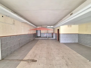 Loja para Venda em Campanhã