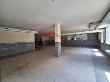 Loja para Venda em Campanhã