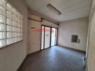 Loja para Venda em Campanhã