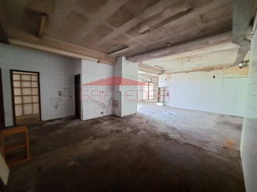 Loja para Venda em Campanhã