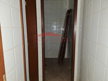 Loja para Venda em Campanhã