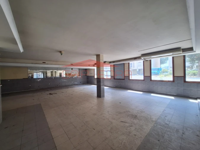 Loja para Venda em Campanhã Foto 4