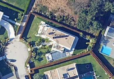 Moradia T4 para Arrendamento em Charneca de Caparica e Sobreda