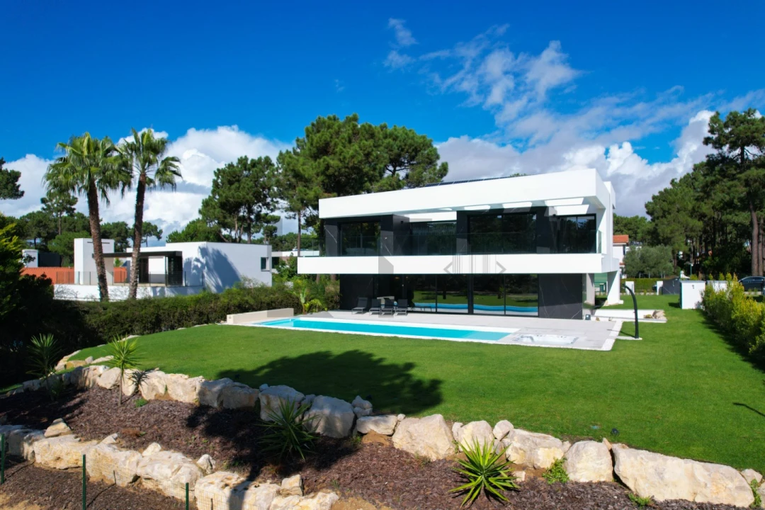 Moradia T4 para Arrendamento em Charneca de Caparica e Sobreda Foto 1