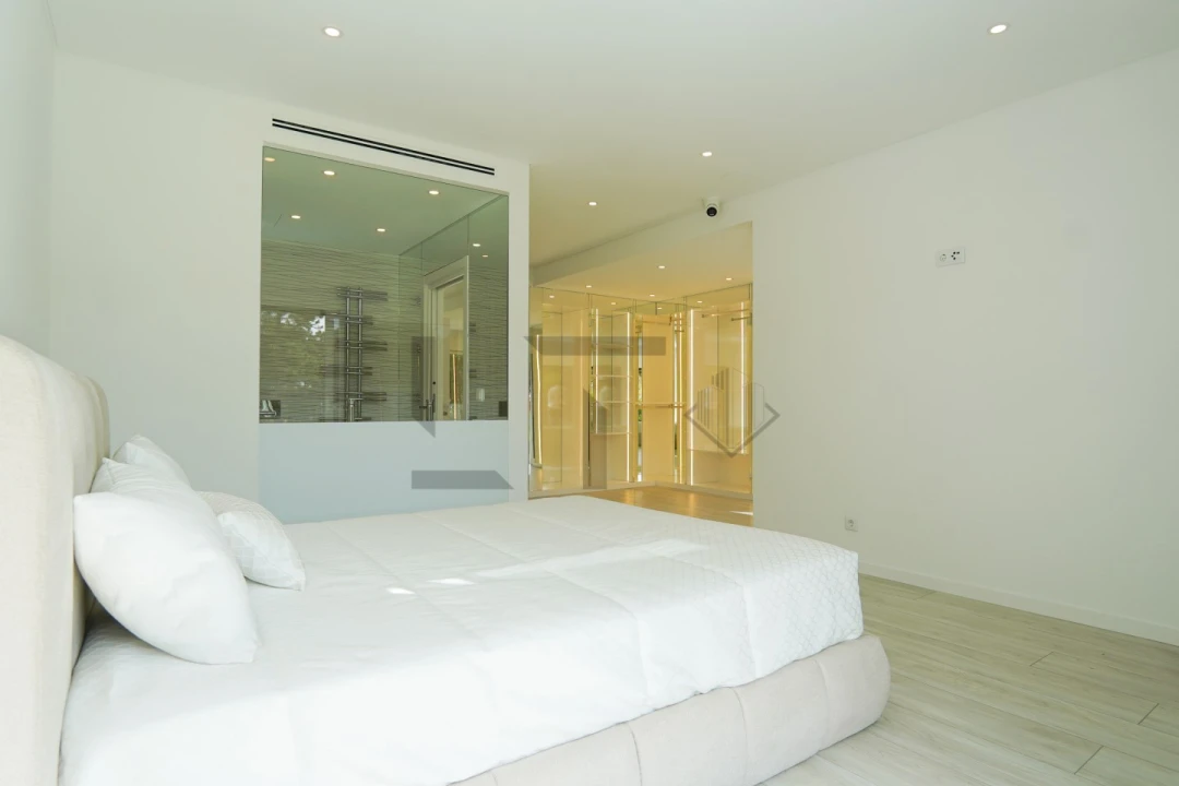 Moradia T4 para Arrendamento em Charneca de Caparica e Sobreda Foto 50