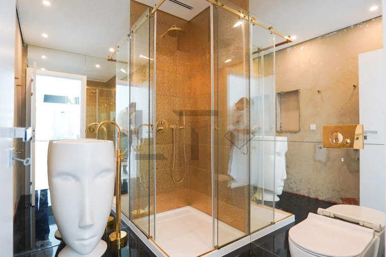 Moradia T4 para Arrendamento em Charneca de Caparica e Sobreda Foto 16