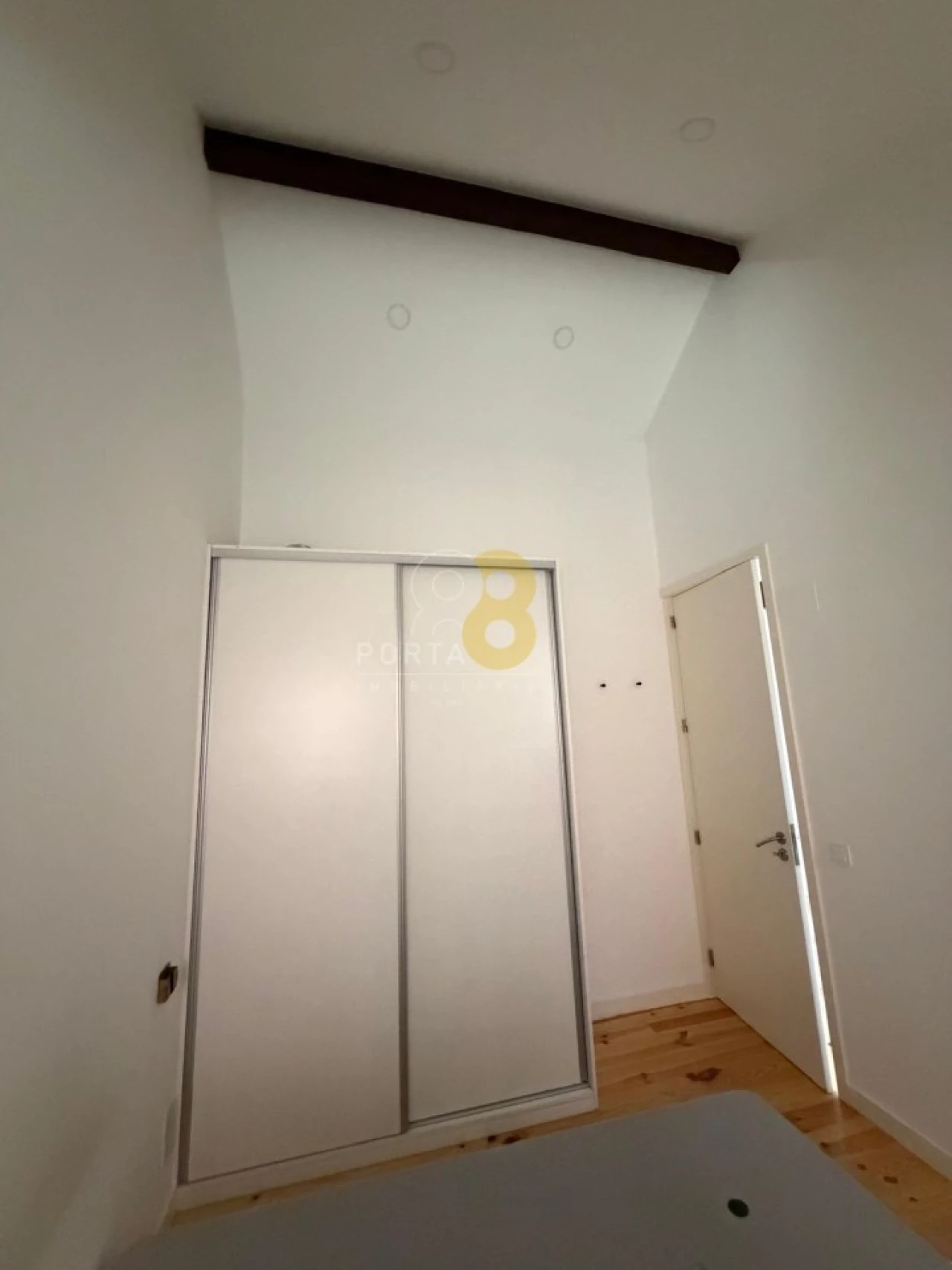 Apartamento T1 para Venda em Lordelo do Ouro e Massarelos Foto 8