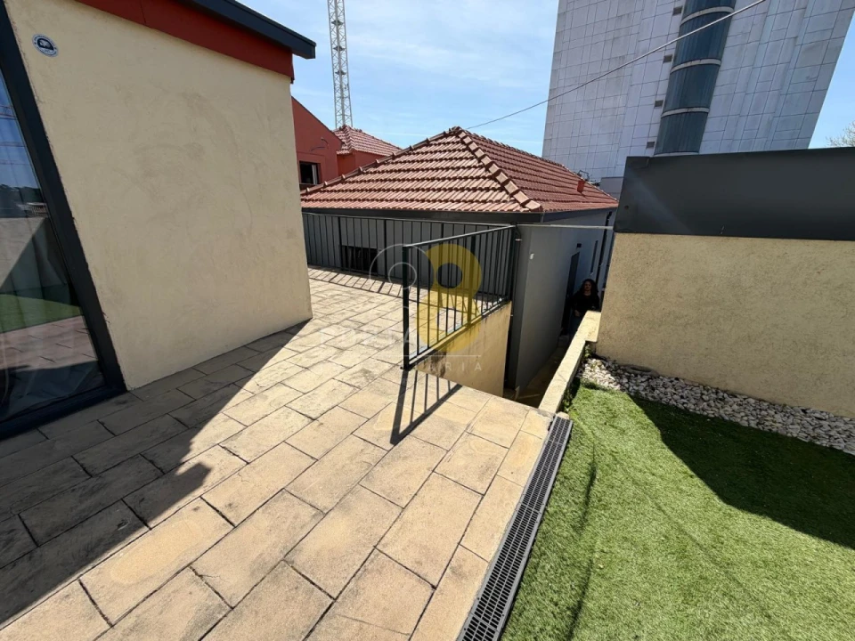 Apartamento T1 para Venda em Lordelo do Ouro e Massarelos Foto 14