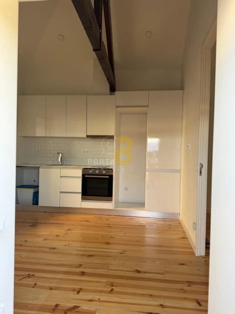 Apartamento T1 para Venda em Lordelo do Ouro e Massarelos