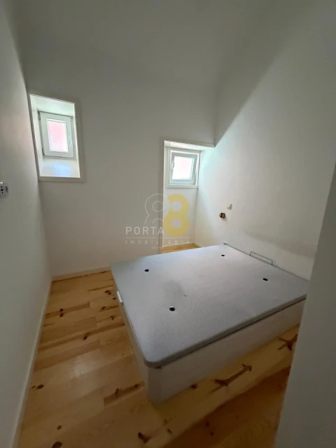 Apartamento T1 para Venda em Lordelo do Ouro e Massarelos