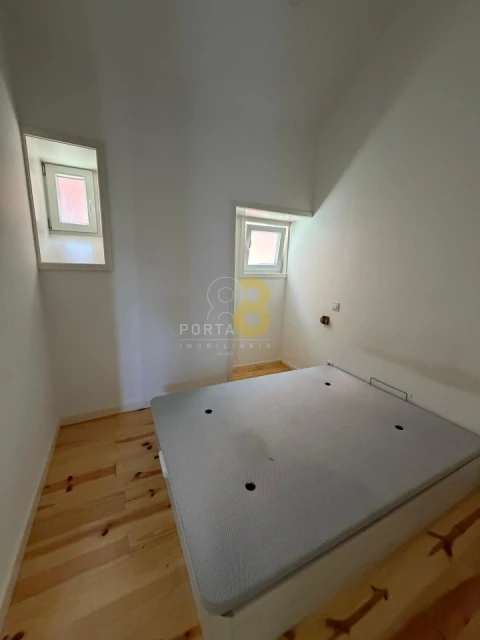 Apartamento T1 para Venda em Lordelo do Ouro e Massarelos