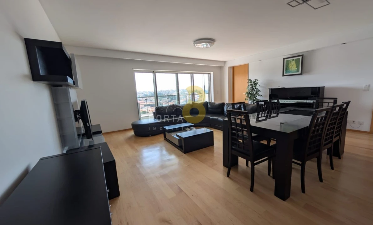 Apartamento T4 para Arrendamento em Mafamude e Vilar do Paraíso Foto 1