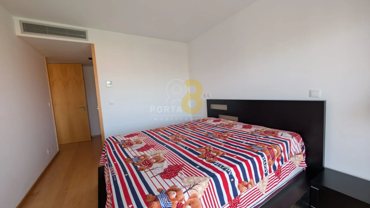 Apartamento T4 para Arrendamento em Mafamude e Vilar do Paraíso Foto 11