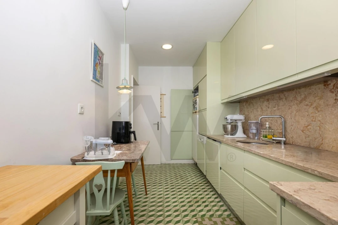 Apartamento T2 para Venda em Arroios Foto 27