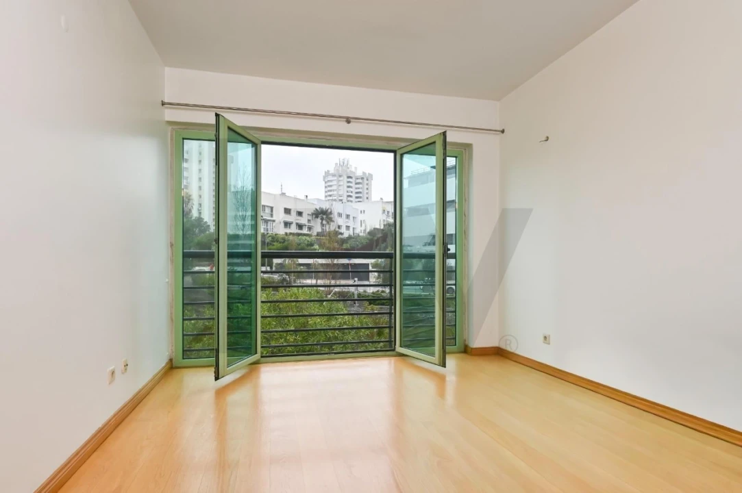 Apartamento T3 para Venda em Oeiras e São Julião da Barra, Paço de Arcos e Caxias Foto 23