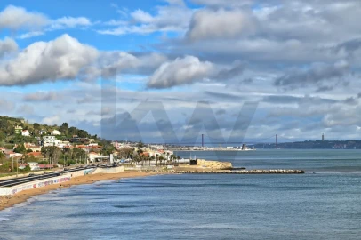 Apartamento T3 para Venda em Oeiras e São Julião da Barra, Paço de Arcos e Caxias