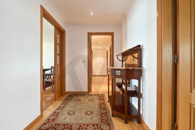 Apartamento T3 para Venda em Oeiras e São Julião da Barra, Paço de Arcos e Caxias Foto 5