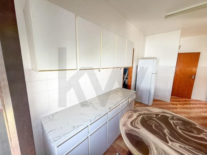 Moradia T4 para Venda em Vale de Cavalos Foto 16