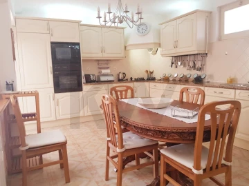 Moradia T4 para Venda em Quinta do Anjo