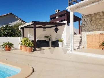 Moradia T4 para Venda em Quinta do Anjo