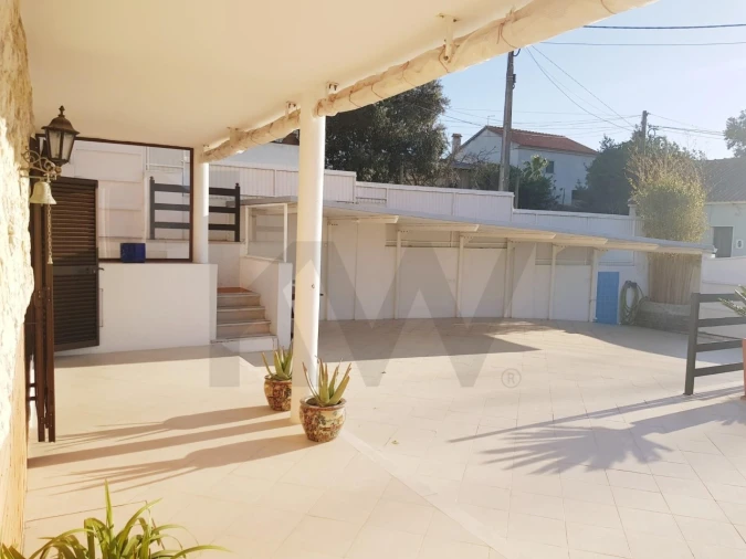 Moradia T4 para Venda em Quinta do Anjo Foto 2