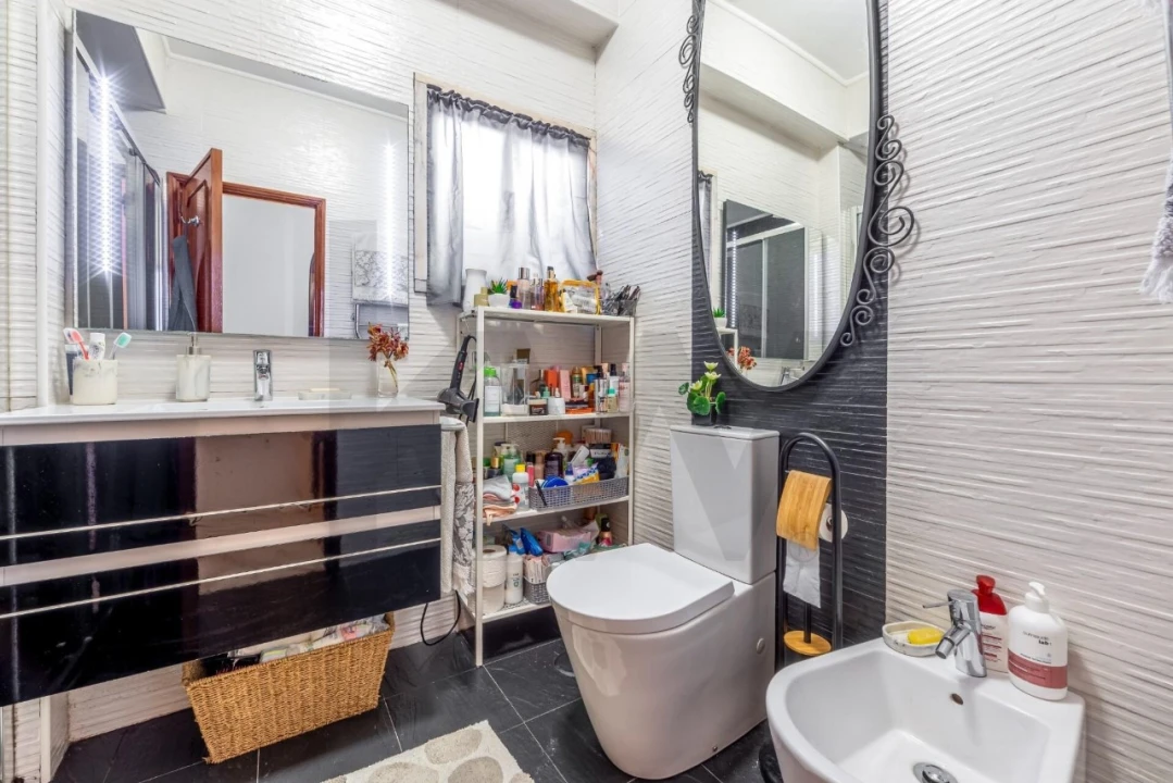Apartamento T3 para Venda em Ramada e Caneças Foto 18