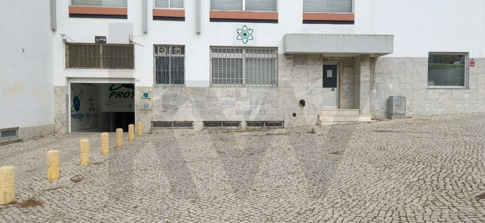 Garagem para Arrendamento em Algés, Linda-A-Velha e Cruz Quebrada-Dafundo Foto 13