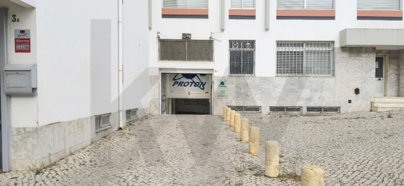 Armazém para Arrendamento em Algés, Linda-A-Velha e Cruz Quebrada-Dafundo