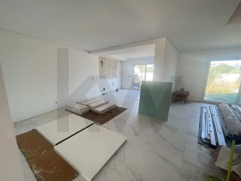 Moradia T4 para Venda em Portimão Foto 5