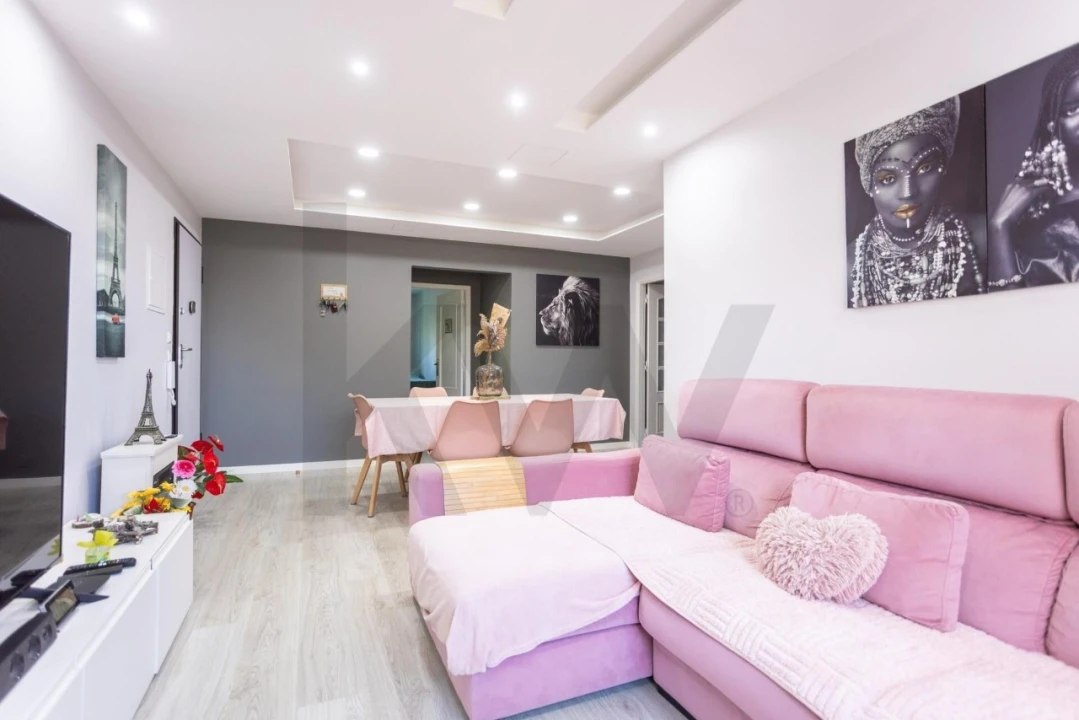 Apartamento T4 para Venda em Santo Antonio da Charneca Foto 6