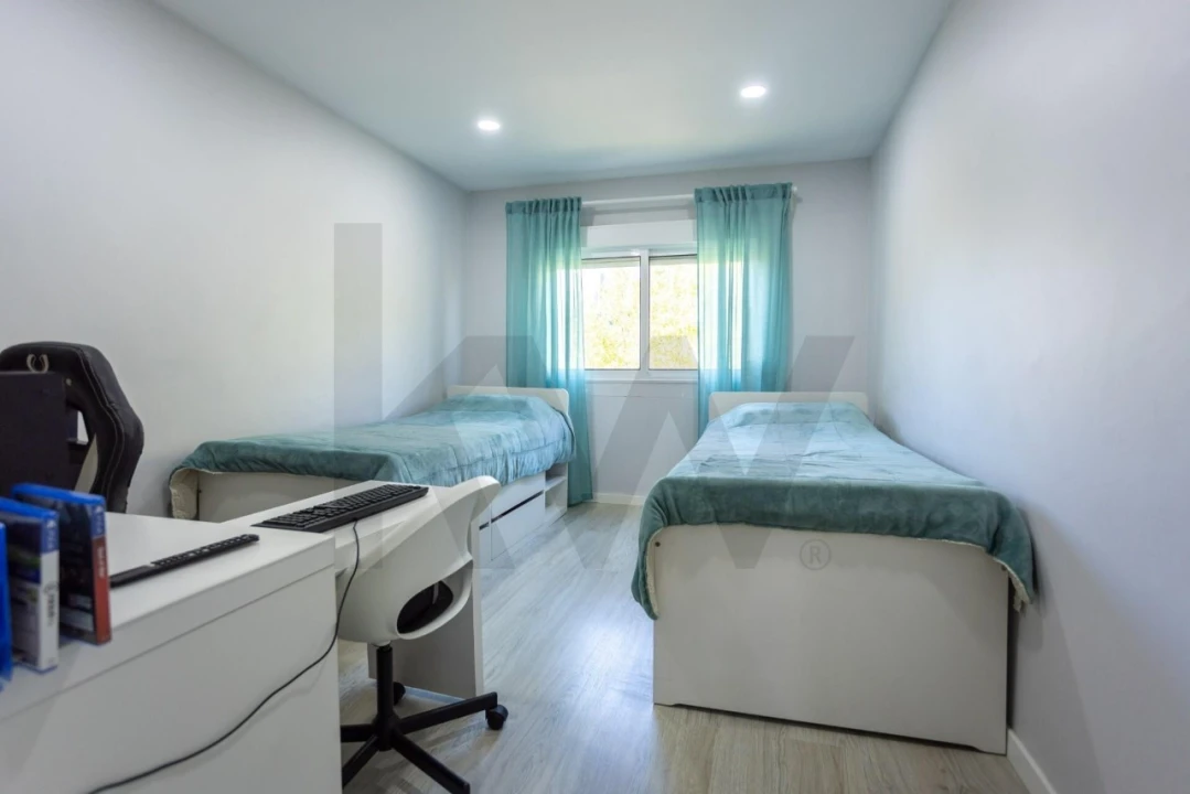 Apartamento T4 para Venda em Santo Antonio da Charneca Foto 10