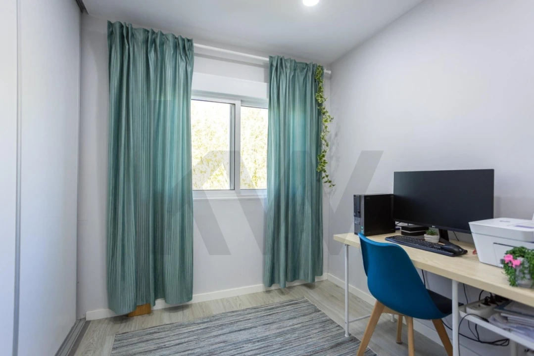 Apartamento T4 para Venda em Santo Antonio da Charneca Foto 20