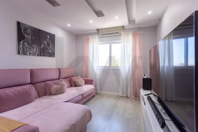 Apartamento T4 para Venda em Santo Antonio da Charneca