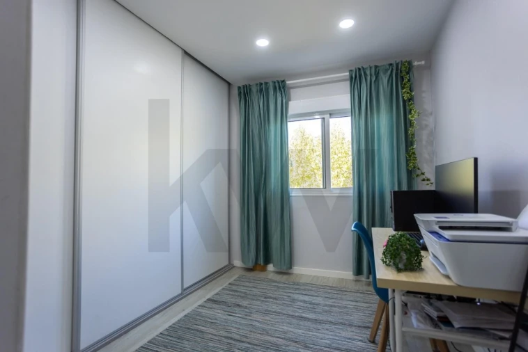 Apartamento T4 para Venda em Santo Antonio da Charneca Foto 19