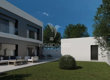 Moradia T4 para Venda em Meia Via