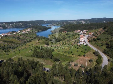 Terreno para Venda em Aldeia do Mato e Souto