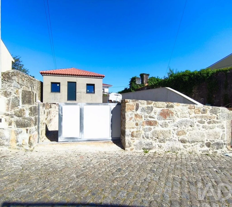 Moradia T1 para Venda em Darque Foto 14