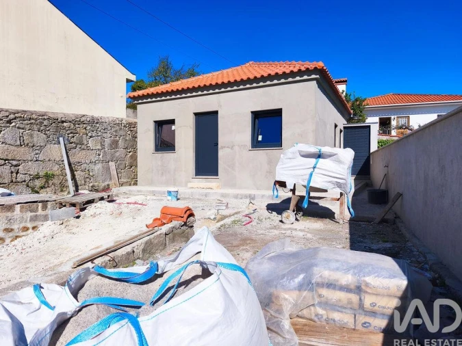 Moradia T1 para Venda em Darque Foto 12