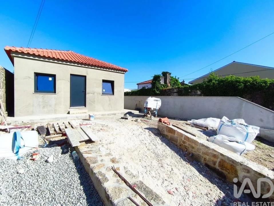 Moradia T1 para Venda em Darque Foto 1